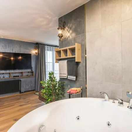 Jun-do Taksim Apartment